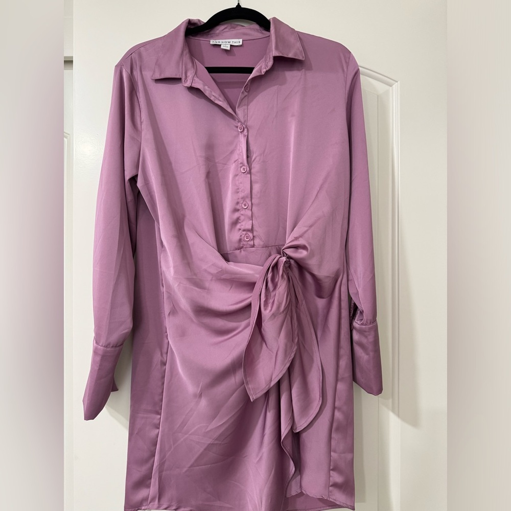 Chic Mauve Button-Up Midi Dress
